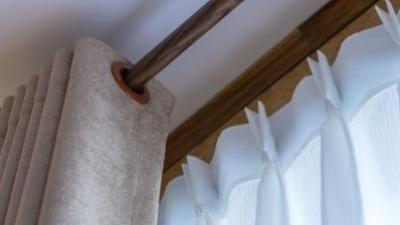 Ako si vybrať moderné závesy a záclony ?